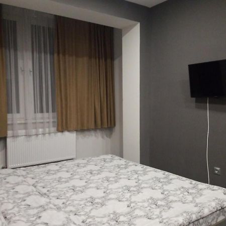 Апарт-Сервис S1 Oujhorod Extérieur photo