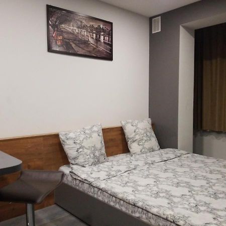 Апарт-Сервис S1 Oujhorod Extérieur photo