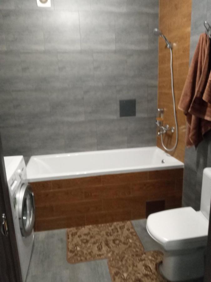Апарт-Сервис S1 Oujhorod Extérieur photo