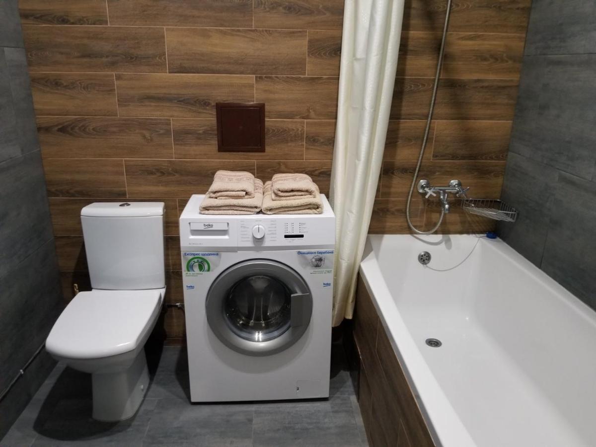 Апарт-Сервис S1 Oujhorod Extérieur photo